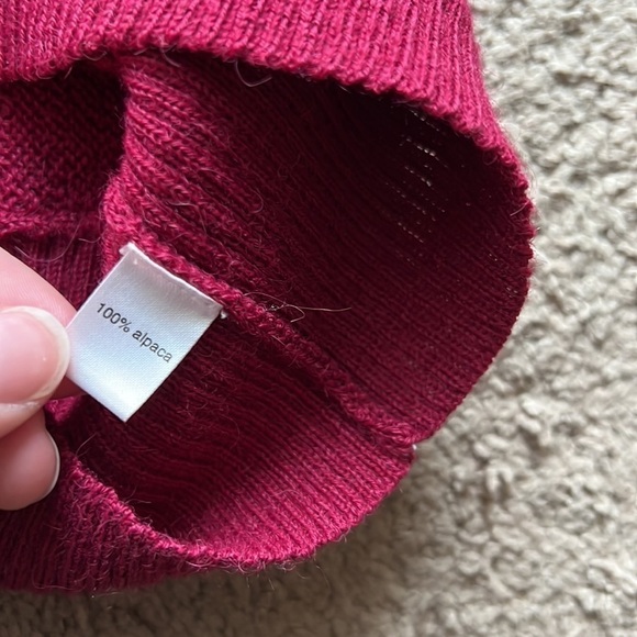 Peruvian Connectipn V Neck Alpaca Magenta Sweater - Picture 5 of 7